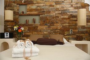 Villa Isabella Studios & Suites