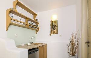 Villa Isabella Studios & Suites