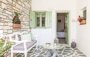 Villa Isabella Studios & Suites