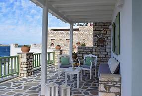 Villa Isabella Studios & Suites