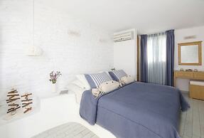 Villa Isabella Studios & Suites