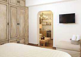 Villa Isabella Studios & Suites