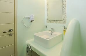 Villa Isabella Studios & Suites