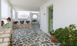 Villa Isabella Studios & Suites