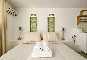Villa Isabella Studios & Suites