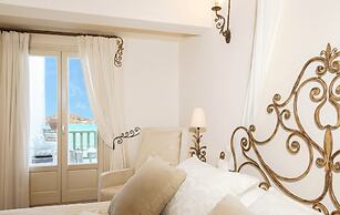 Villa Isabella Studios & Suites