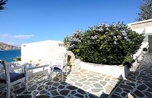 Villa Isabella Studios & Suites