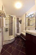 Royal Palm Residence