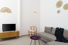 Paros Inn Hotel