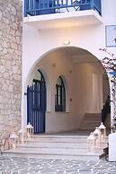 Paros Inn Hotel