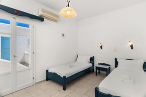 Paros Inn Hotel