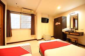 Pannee Lodge Khaosan (SHA Plus)