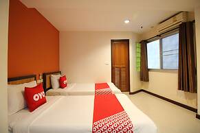 Pannee Lodge Khaosan (SHA Plus)