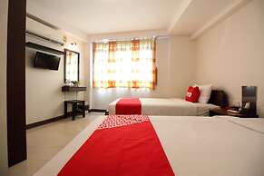 Super OYO 484 Pannee Residence Khaosan (Sha Plus)