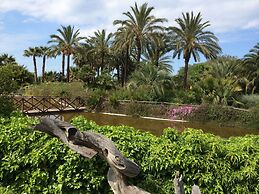 Sevenmaze Charming House