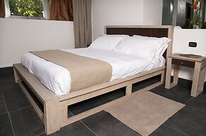 Sevenmaze Charming House