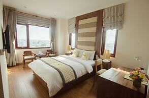 Moonlight Da Nang Hotel