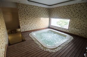 Moonlight Da Nang Hotel