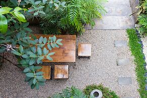 Le Canal Boutique House