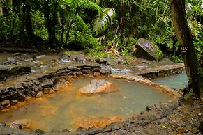 Termales del Bosque & Hot Springs