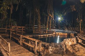 Termales del Bosque & Hot Springs