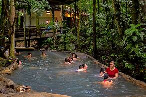 Termales del Bosque & Hot Springs