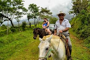 Termales del Bosque & Hot Springs