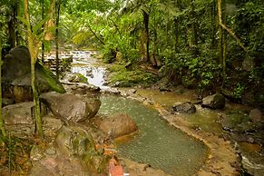 Termales del Bosque & Hot Springs