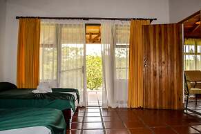 Termales del Bosque & Hot Springs