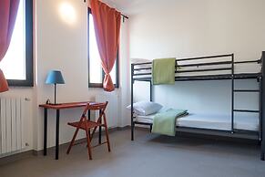 Lake Como Beach Hostel