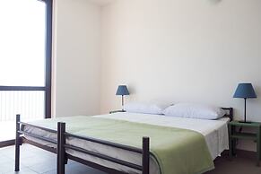 Lake Como Beach Hostel