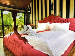 Hotel Heliconias Nature Inn & Hot Springs