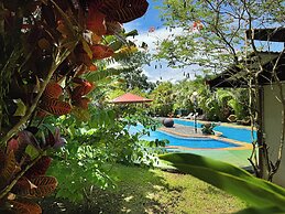 Hotel Heliconias Nature Inn & Hot Springs
