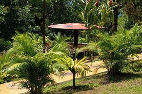 Hotel Heliconias Nature Inn & Hot Springs