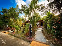 Hotel Heliconias Nature Inn & Hot Springs