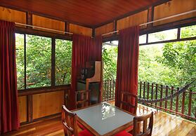 Hotel Heliconias Nature Inn & Hot Springs