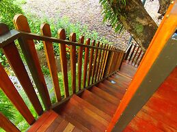 Hotel Heliconias Nature Inn & Hot Springs