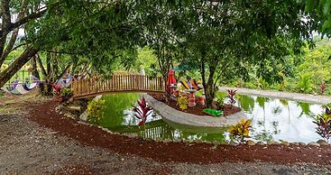 Hotel Heliconias Nature Inn & Hot Springs