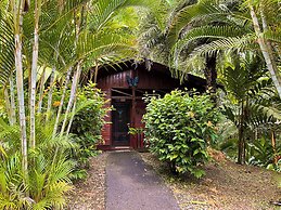 Hotel Heliconias Nature Inn & Hot Springs