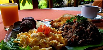 Hotel Heliconias Nature Inn & Hot Springs