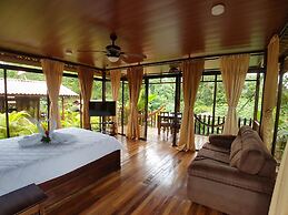 Hotel Heliconias Nature Inn & Hot Springs