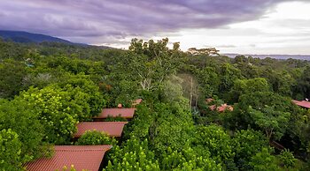 Hotel Heliconias Nature Inn & Hot Springs