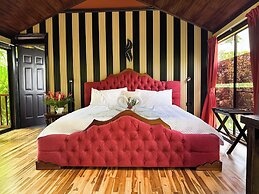 Hotel Heliconias Nature Inn & Hot Springs