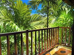 Hotel Heliconias Nature Inn & Hot Springs