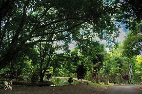 Hotel Heliconias Nature Inn & Hot Springs