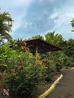 Hotel Heliconias Nature Inn & Hot Springs