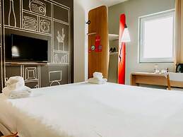 Ibis Sofia Airport