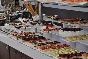 Ramada Resort by Wyndham Akbuk