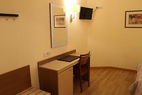 Hotel El Mirador Puerta del Sol