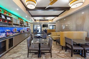 Best Western Plus Emerald Inn & Suites